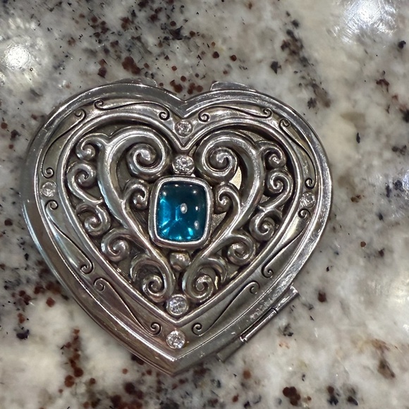 Brighton Compact Mirror - Picture 5 of 6